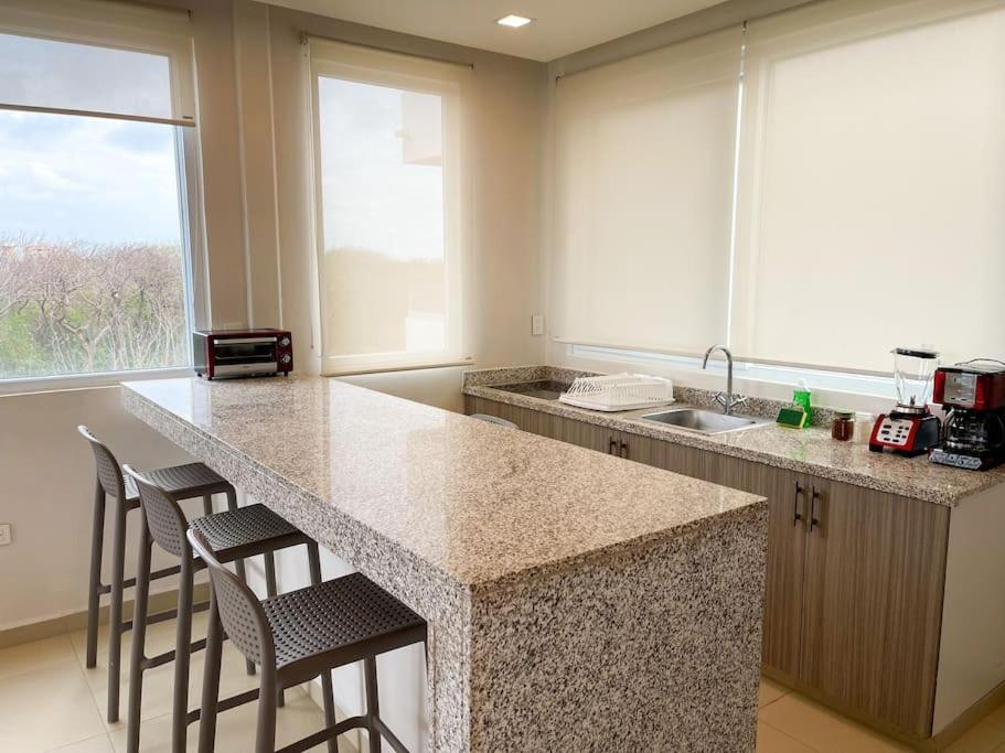 Modern Holiday On The Island - M5 * Isla Mujeres
